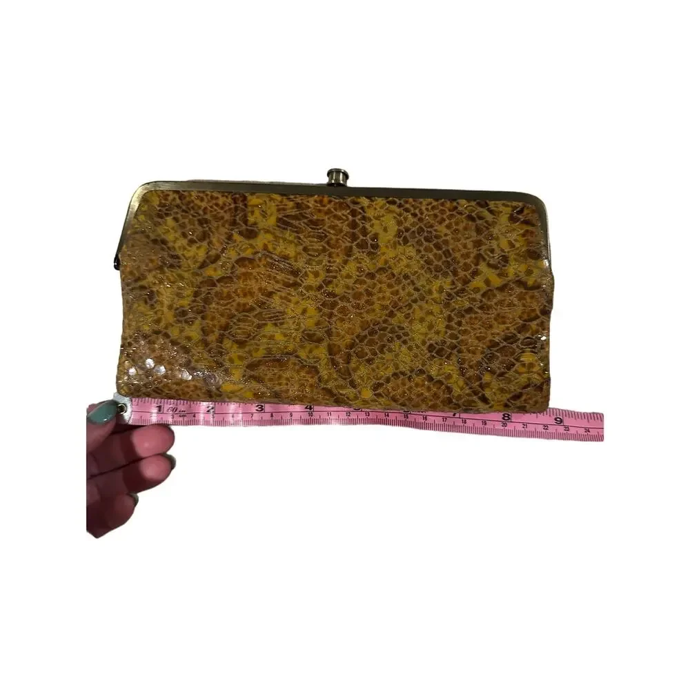 HOBO Vintage Lauren Clutch Wallet - Snakeskin